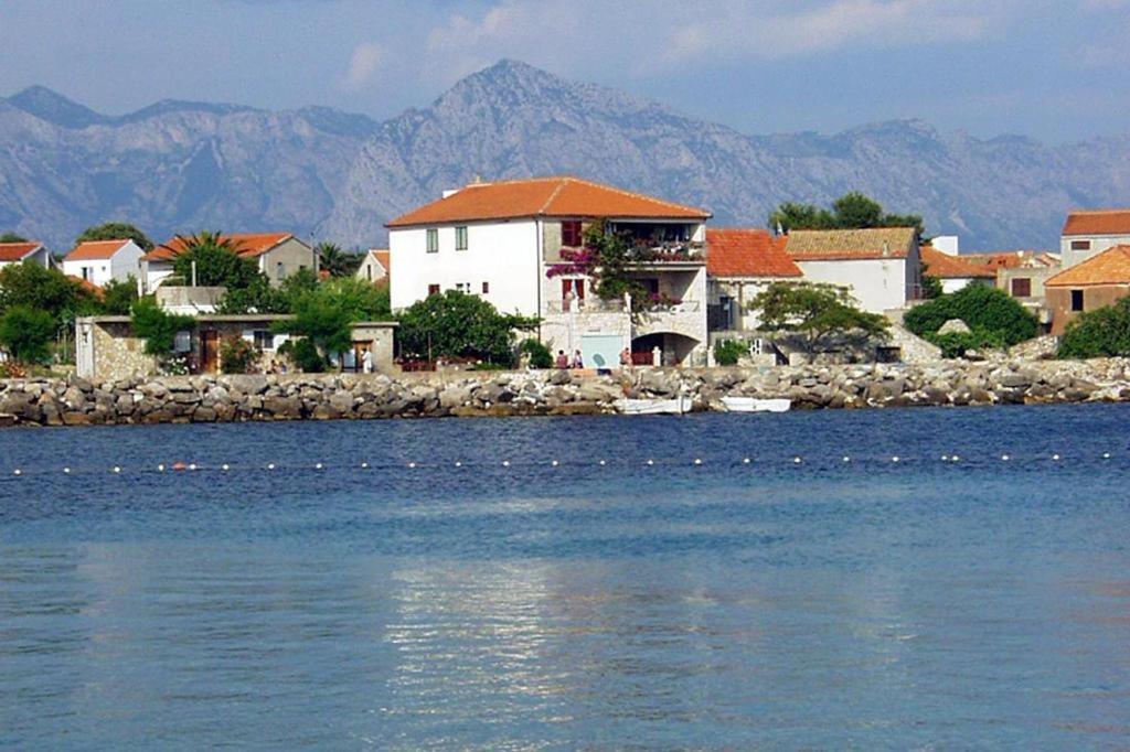 Apartments Bartul Sućuraj Exterior foto