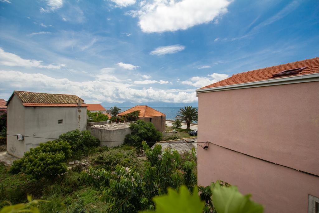 Apartments Bartul Sućuraj Exterior foto