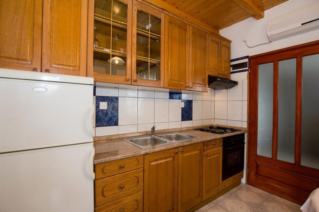 Apartments Bartul Sućuraj Exterior foto