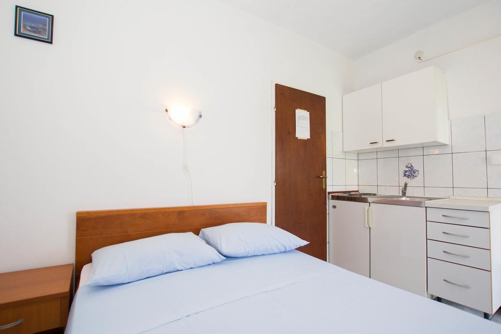 Apartments Bartul Sućuraj Exterior foto