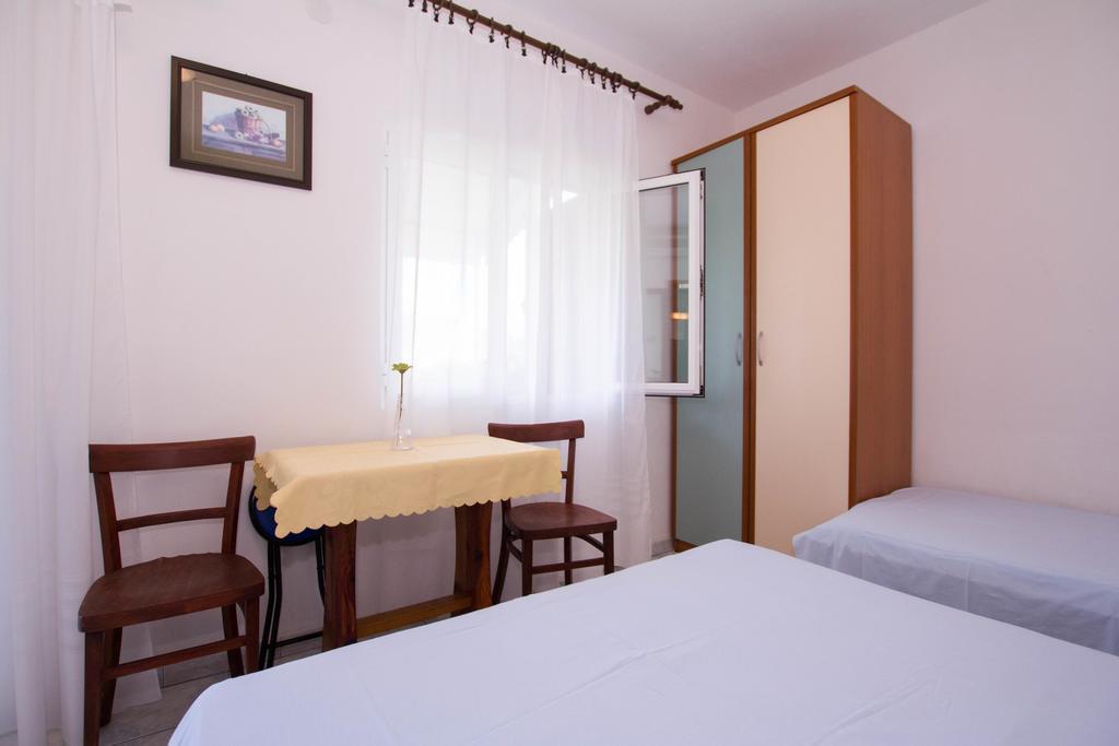 Apartments Bartul Sućuraj Exterior foto
